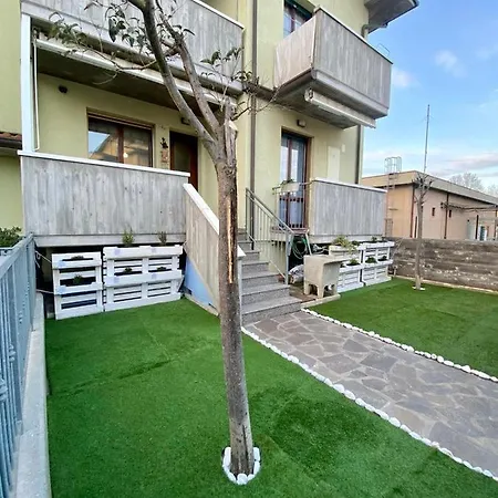 Evergreen -vicino Al Mare- Wifi -ampio Giardino- *