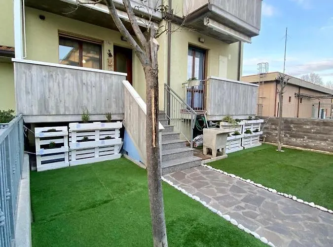 Evergreen -vicino Al Mare- Wifi -ampio Giardino- *